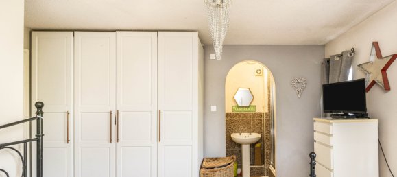 3 bedrooms House in Warrington, United Kingdom No. 2048 8