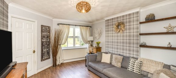 3 bedrooms House in Warrington, United Kingdom No. 2048 2