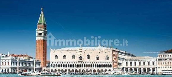 5 rooms Commercial property in Venice, Italy No. 61804 19