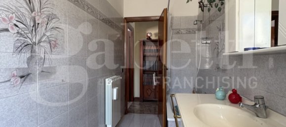 3 bedrooms Apartment in Montelanico, Italy No. 33521 21
