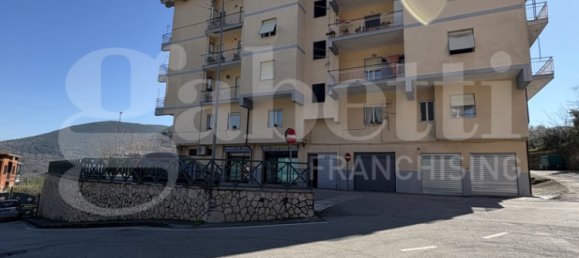 3 bedrooms Apartment in Montelanico, Italy No. 33521 3
