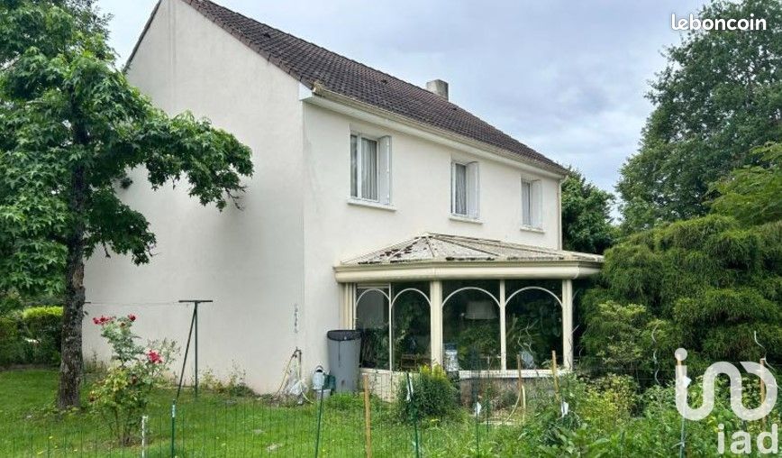 3 Schlafzimmer Haus in Sennely, France, Nr. 44972
