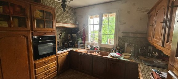 3 bedrooms Villa in La Vernelle, France No. 253236 8