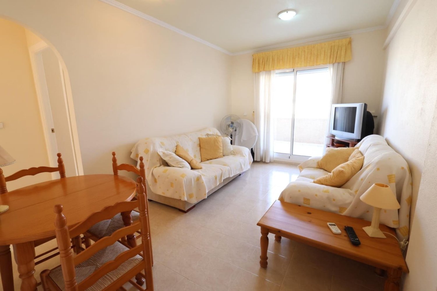 Bungalow de 2 dormitorios en Torrevieja, Spain No. 263945