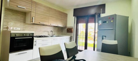 1 غرف نوم شقة في Giugliano in Campania, Italy رقم 306201 3