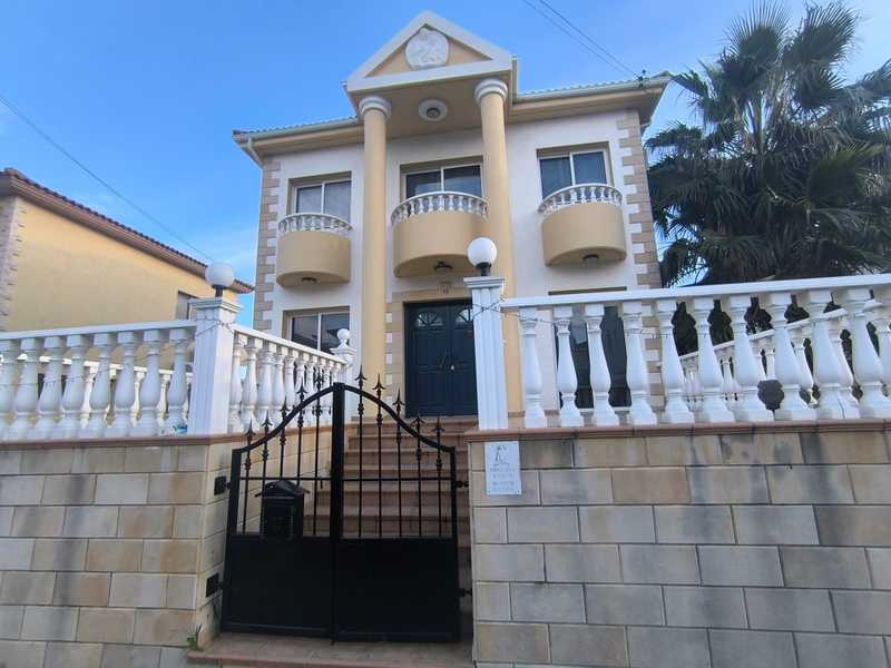 4 غرف نوم عقار تجاري في Limassol, Cyprus رقم 21436