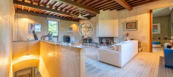 4 bedrooms House in Florence, Italy No. 238029 40