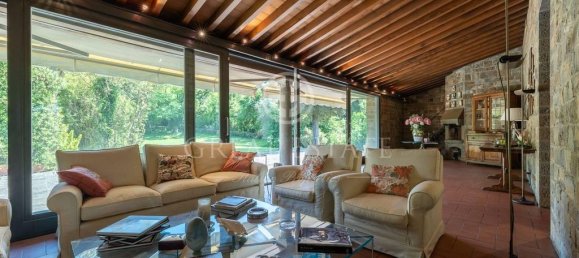 4 bedrooms House in Florence, Italy No. 238029 36