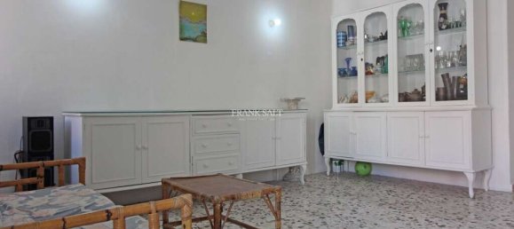 Квартира с 4 спальнями в Та-Шбиш, Мальта № 3658 3