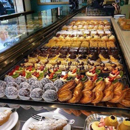 3 rooms Commercial property in Pesaro, Italy No. 167502