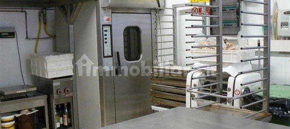 3 rooms Commercial property in Pesaro, Italy No. 167502 11