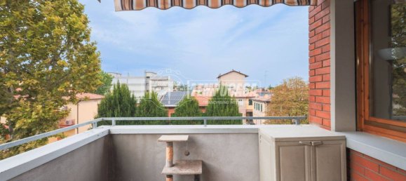 2 bedrooms Apartment in Calderara di Reno, Italy No. 344946 3