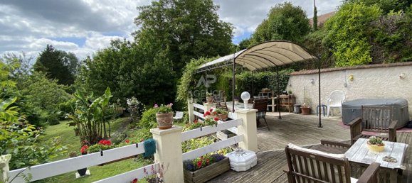 5 bedrooms House in Osny, France No. 177461 15