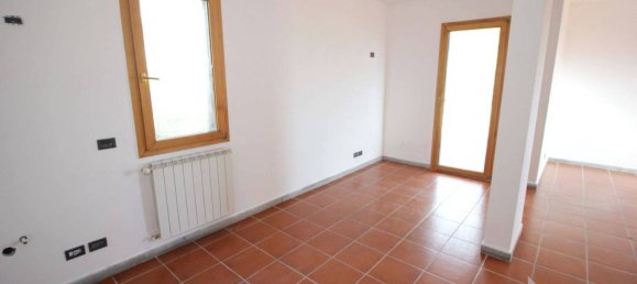 2 Schlafzimmer Villa in Calenzano, Italy, Nr. 375148 4