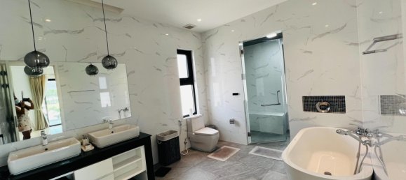 4 bedrooms Villa in Hua Hin, Thailand No. 4310 22