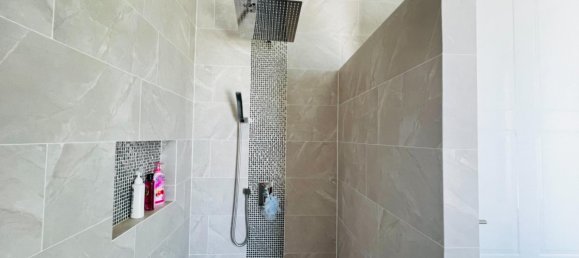 4 bedrooms Villa in Hua Hin, Thailand No. 4310 23