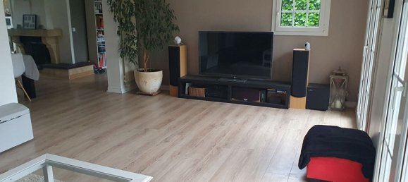 4 Schlafzimmer Haus in Lesigny, France, Nr. 180340 9