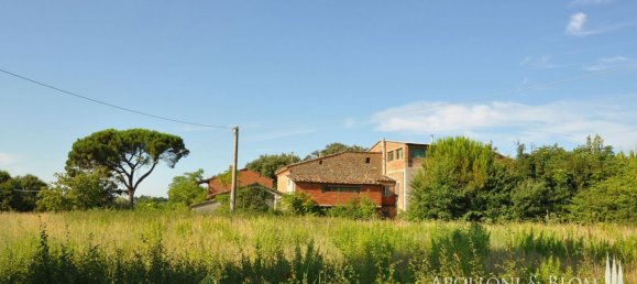 5 bedrooms House in Monte San Savino, Italy No. 54557 17