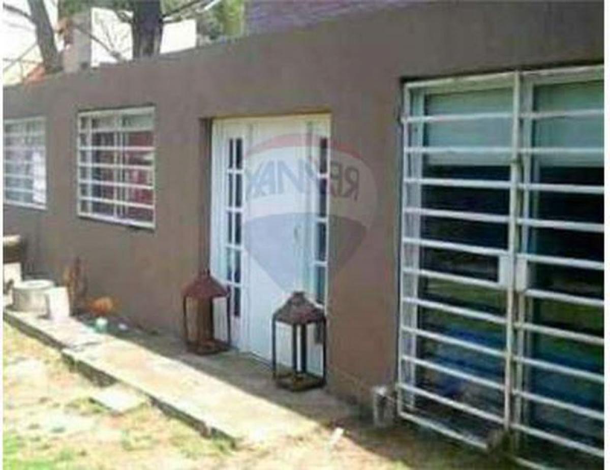 3 bedrooms House in Mar del Plata, Argentina No. 101929