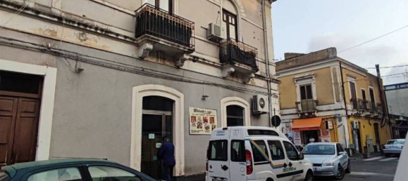 5-salle Propriété commerciale à Catania, Italy No. 47328 2