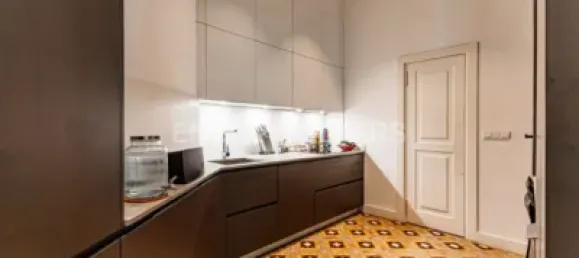 Apartamento de 5 dormitorios en Eixample, Spain No. 179143 16
