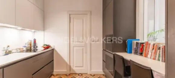 Apartamento de 5 dormitorios en Eixample, Spain No. 179143 18