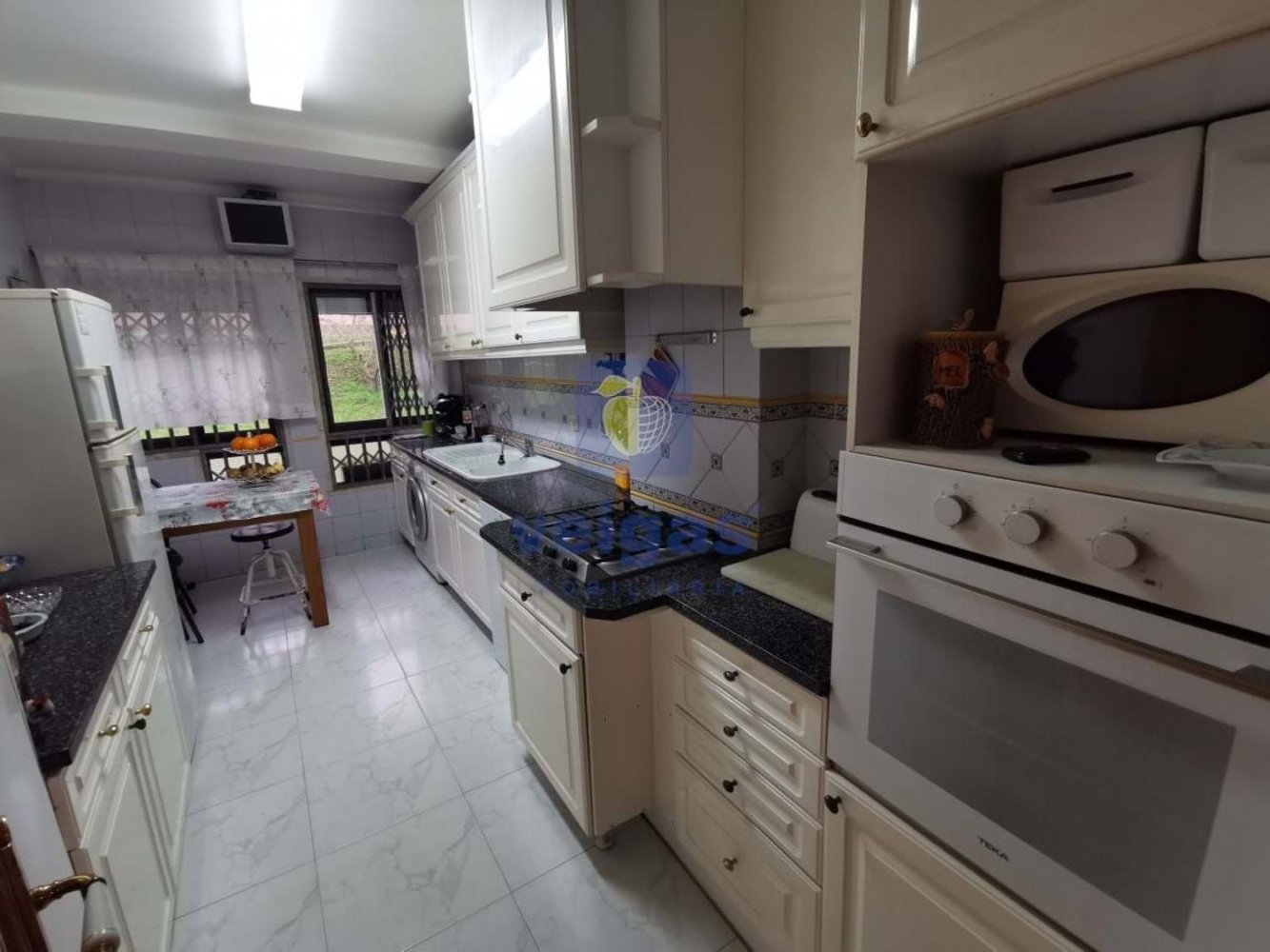 2 bedrooms Apartment in Lisbon, Portugal No. 237908