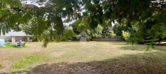 5 rooms Villa in Turate, Italy No. 258603 3