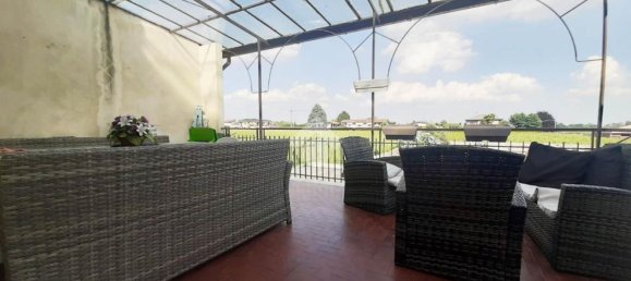 5 rooms Villa in Turate, Italy No. 258603 6