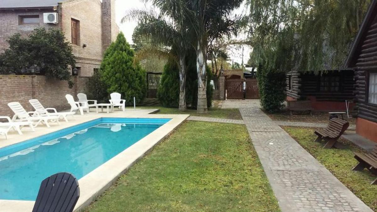 Propiedad comercial de 6 dormitorios en Santa Fe, Argentina No. 24685