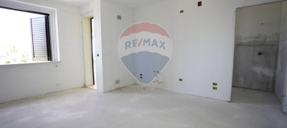 Dúplex de 6 habitaciónes en San Vito Chietino, Italy No. 91196 11