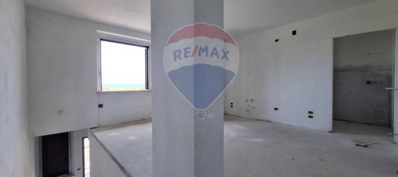 Dúplex de 6 habitaciónes en San Vito Chietino, Italy No. 91196 12