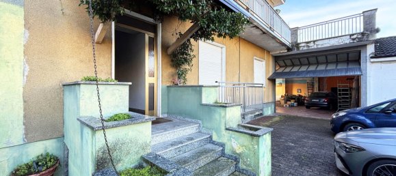 3غرفة شقة في Caronno Pertusella, Italy رقم 116558 32