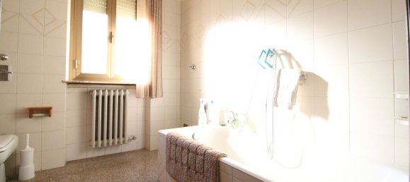 3غرفة شقة في Caronno Pertusella, Italy رقم 116558 26