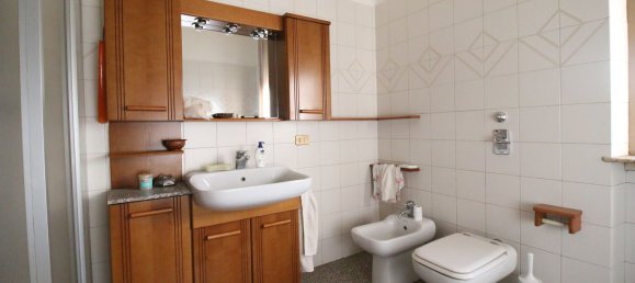 3غرفة شقة في Caronno Pertusella, Italy رقم 116558 23