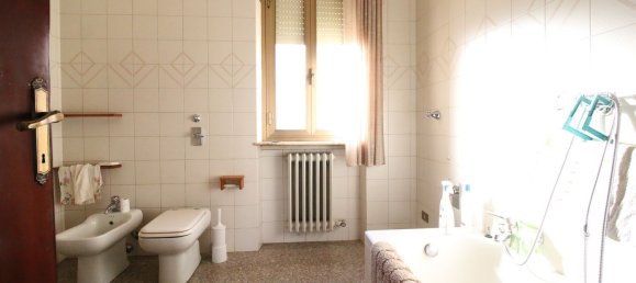 3غرفة شقة في Caronno Pertusella, Italy رقم 116558 22