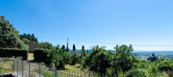 4 bedrooms House in Cortona, Italy No. 57841 8