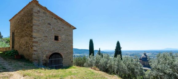 4 bedrooms House in Cortona, Italy No. 57841 9