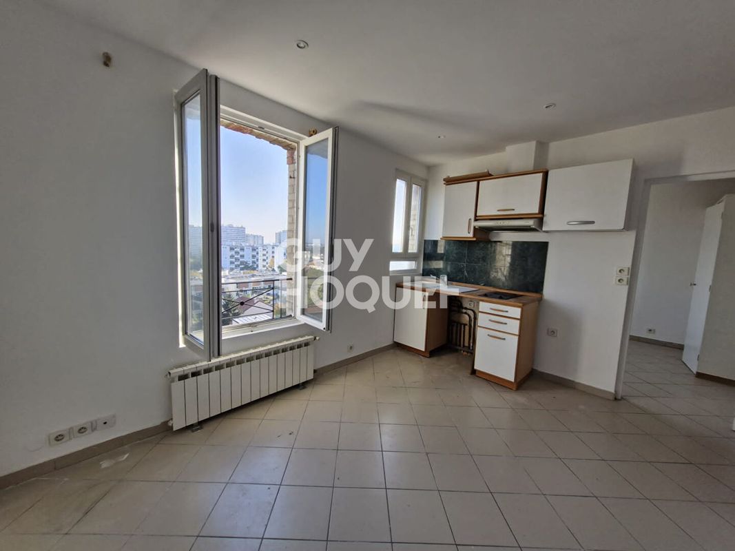 2غرفة شقة في Fontenay-sous-Bois, France رقم 167769