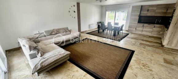 Casa T4 em Villeneuve-la-Guyard, France N.º 318029 2