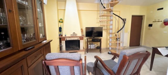 4 rooms Duplex in Santo Stefano del Sole, Italy No. 259028 7