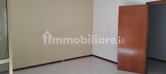 2 bedrooms Apartment in Misterbianco, Italy No. 360962 4