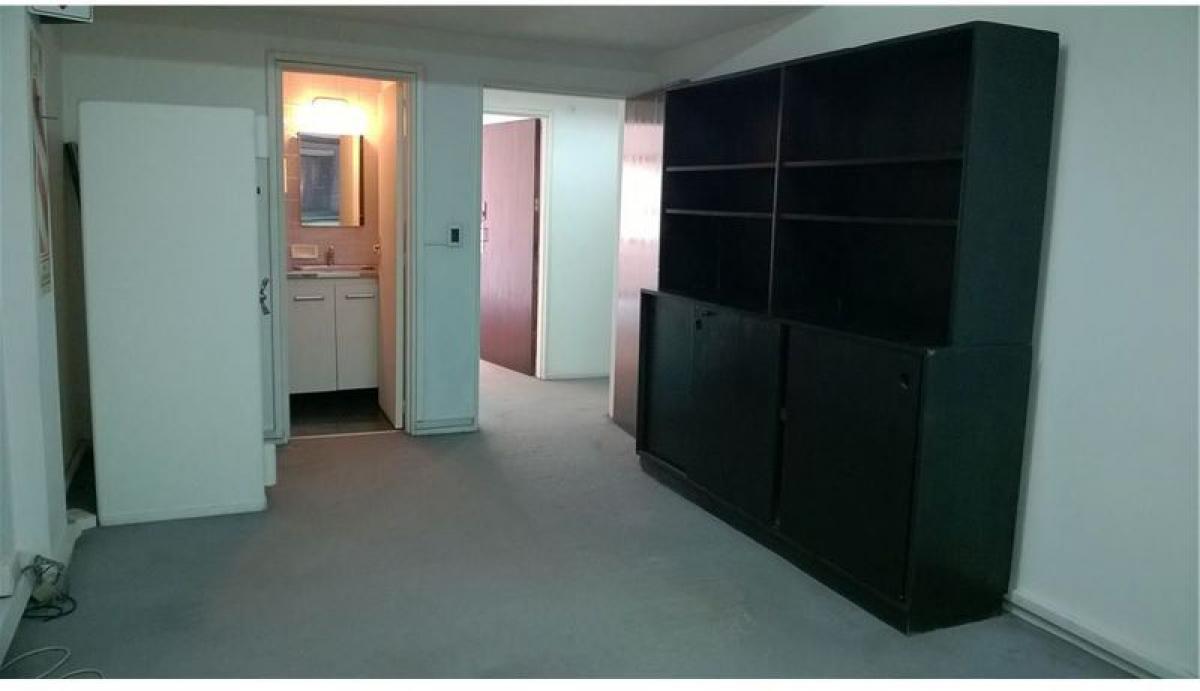 90m² Office in Buenos Aires, Argentina No. 109008