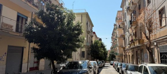 3 rooms Apartment in Salerno, Italy No. 302845 6