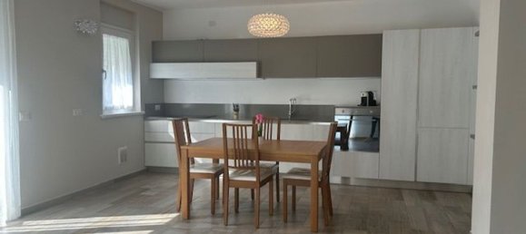 3 Schlafzimmer Wohnung in Lavena Ponte Tresa, Italy, Nr. 329690 5