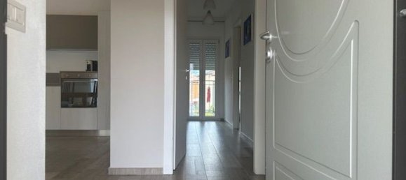 3 Schlafzimmer Wohnung in Lavena Ponte Tresa, Italy, Nr. 329690 24