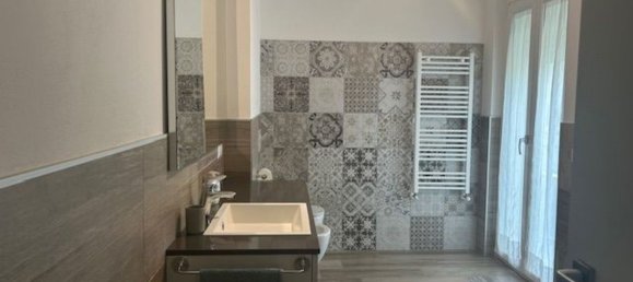 3 Schlafzimmer Wohnung in Lavena Ponte Tresa, Italy, Nr. 329690 11