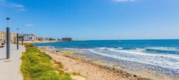 Apartamento de 2 dormitorios en Torrevieja, Spain No. 103056 8