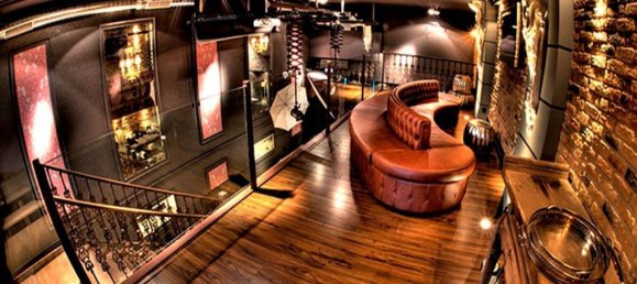 Gewerbliche Immobilie in Valladolid, Spain 140m², Nr. 70315 2