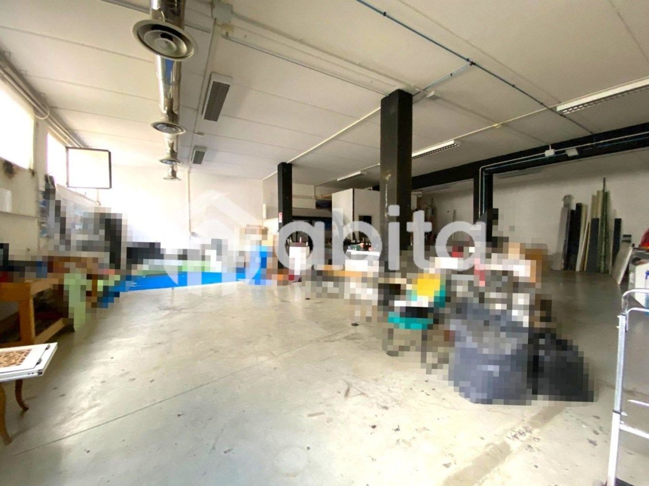 Gewerbliche Immobilie in Terranuova Bracciolini, Italy 340m², Nr. 332008